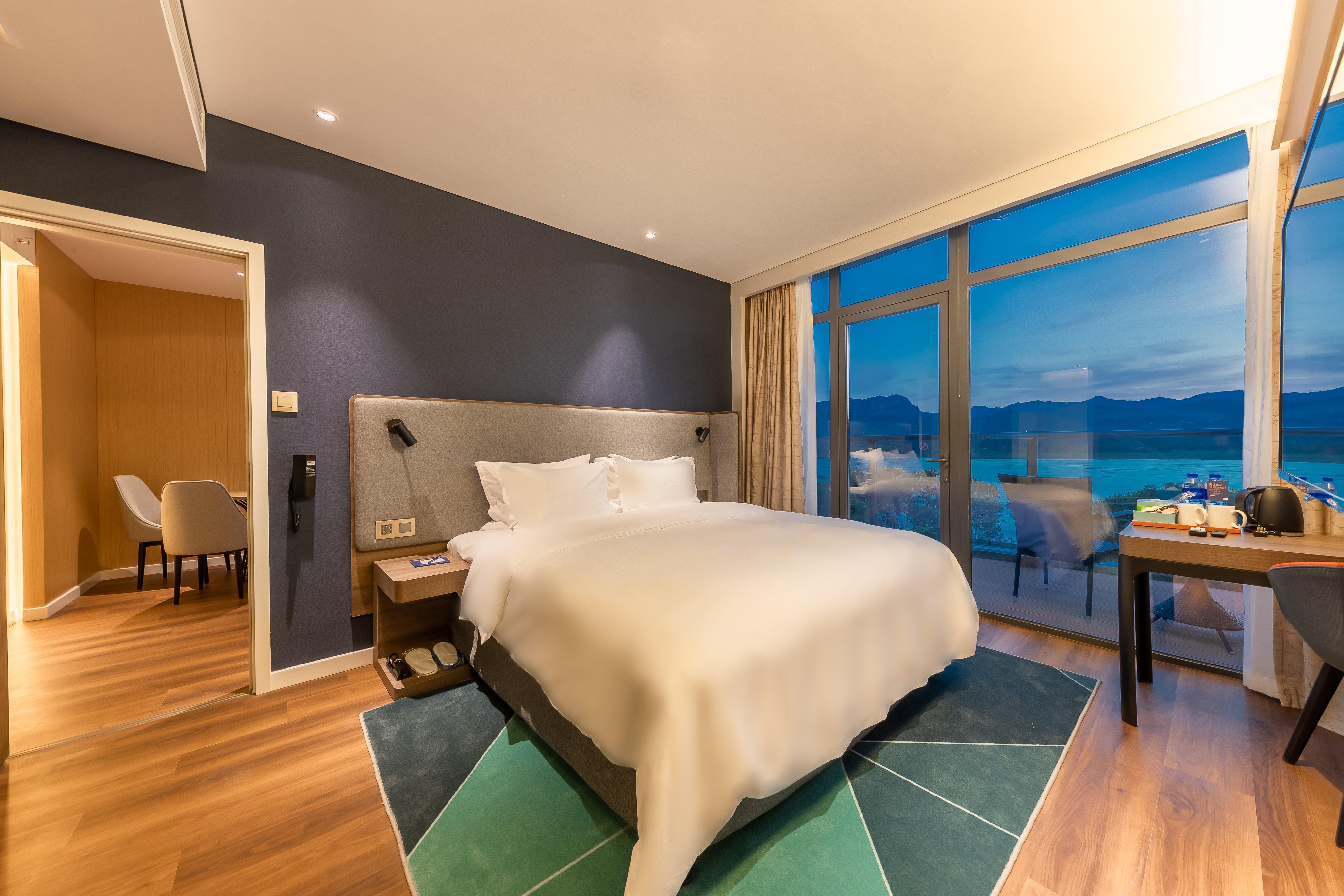 Holiday Inn Express Yichang Riverside By Ihg Екстериор снимка